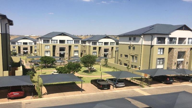 To Let 2 Bedroom Property for Rent in Waterfall Gauteng