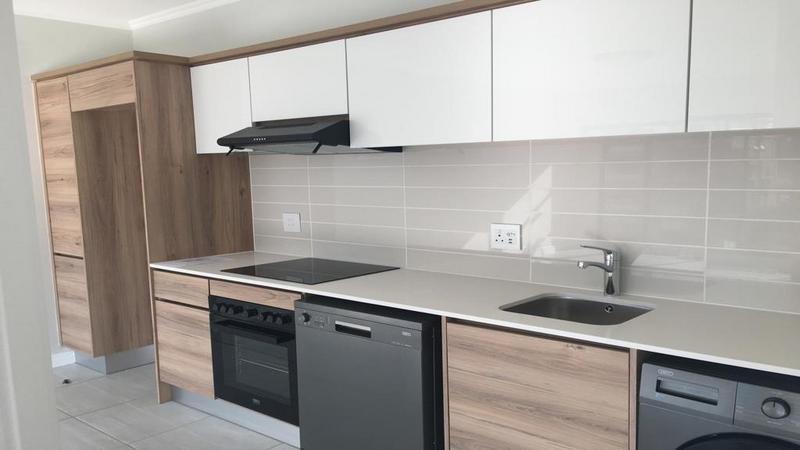 To Let 2 Bedroom Property for Rent in Waterfall Gauteng