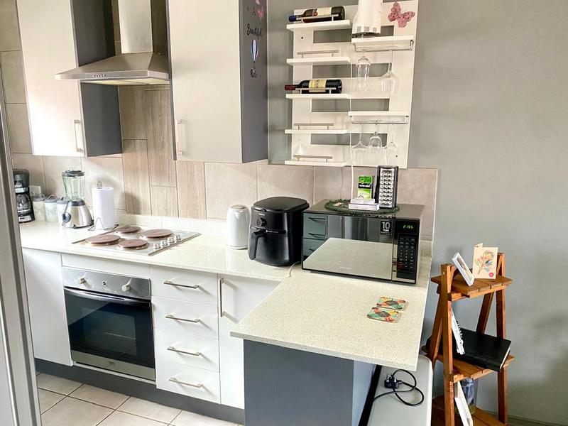 2 Bedroom Property for Sale in Witpoortjie Gauteng