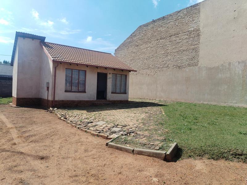 To Let 2 Bedroom Property for Rent in Kagiso Gauteng