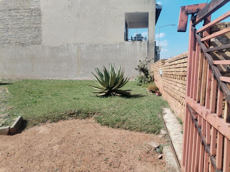To Let 2 Bedroom Property for Rent in Kagiso Gauteng