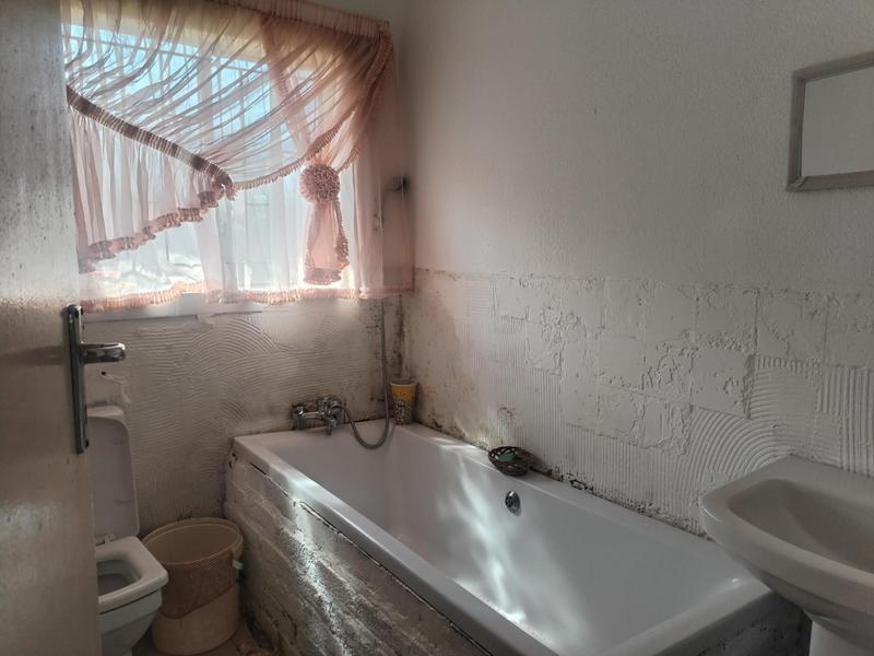 To Let 2 Bedroom Property for Rent in Kagiso Gauteng