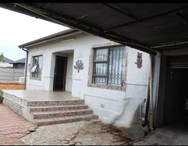 5 Bedroom Property for Sale in Geduld Gauteng