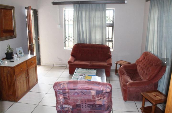 5 Bedroom Property for Sale in Geduld Gauteng