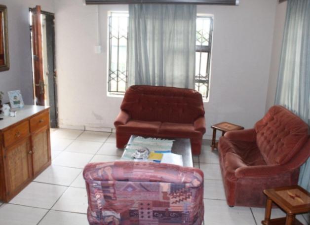 5 Bedroom Property for Sale in Geduld Gauteng