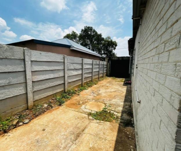 5 Bedroom Property for Sale in Geduld Gauteng