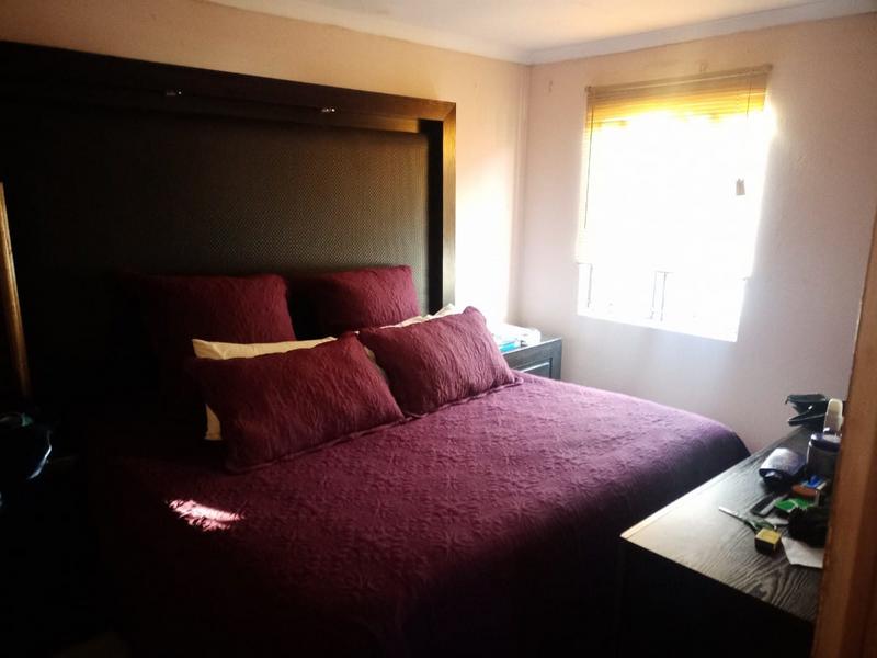 4 Bedroom Property for Sale in Protea Glen Gauteng