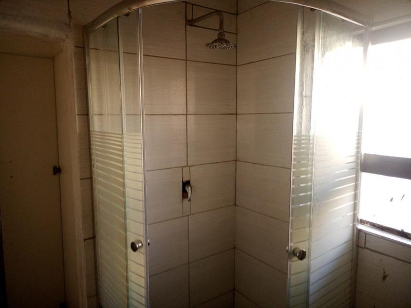 4 Bedroom Property for Sale in Protea Glen Gauteng