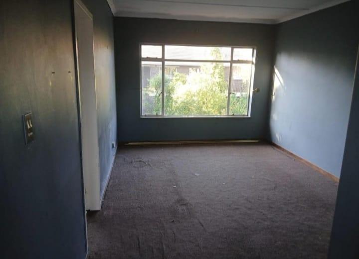 1 Bedroom Property for Sale in Lyndhurst Gauteng