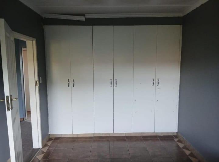 1 Bedroom Property for Sale in Lyndhurst Gauteng