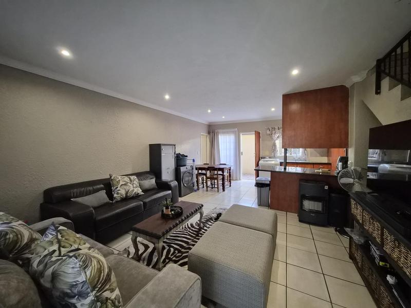 To Let 2 Bedroom Property for Rent in Annlin Gauteng