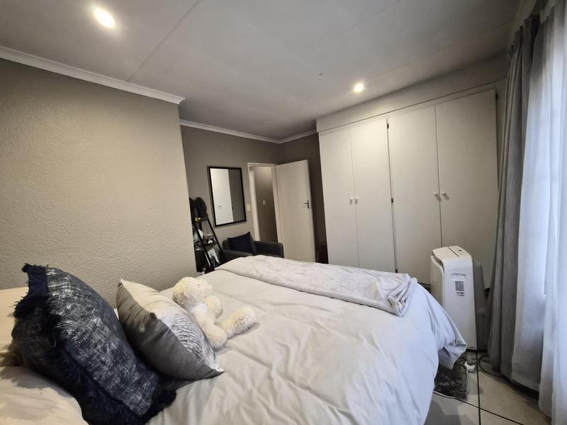 To Let 2 Bedroom Property for Rent in Annlin Gauteng