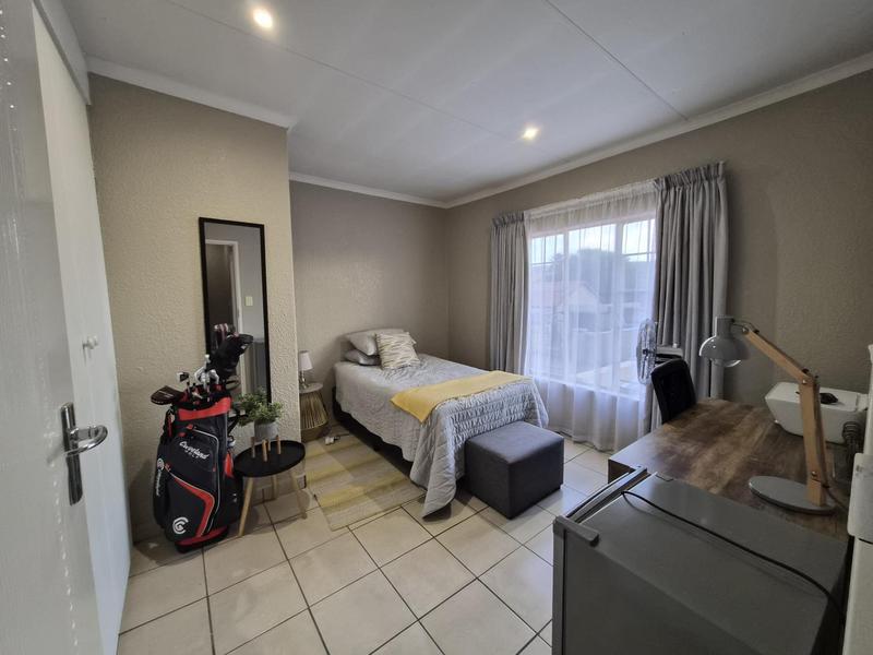 To Let 2 Bedroom Property for Rent in Annlin Gauteng