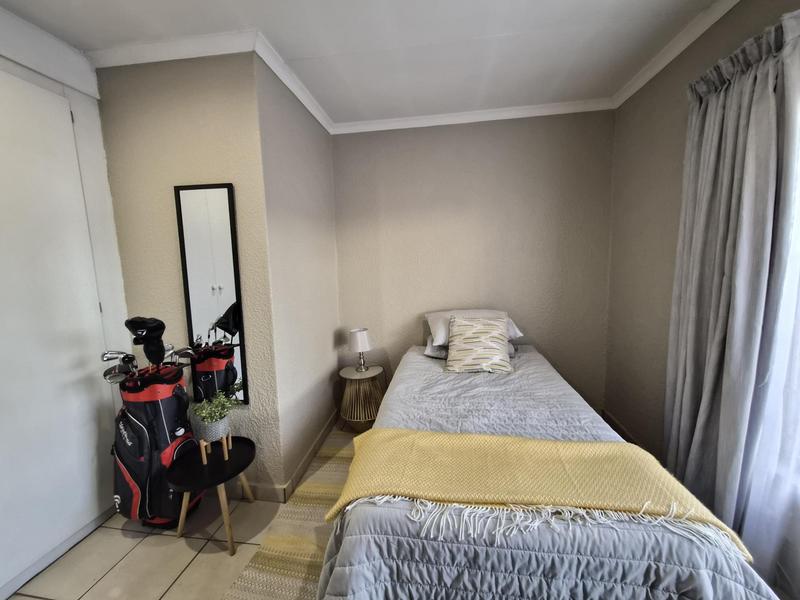 To Let 2 Bedroom Property for Rent in Annlin Gauteng