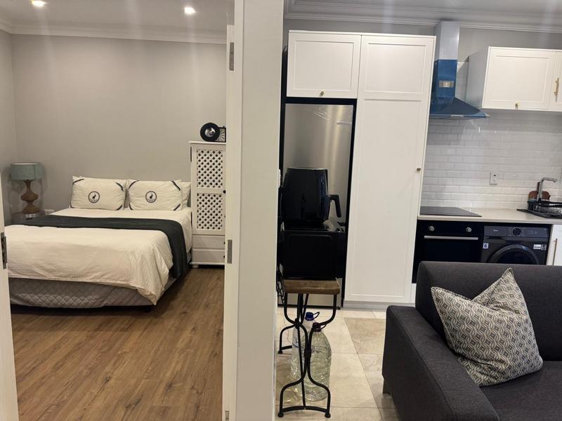 To Let 1 Bedroom Property for Rent in Bryanston Gauteng