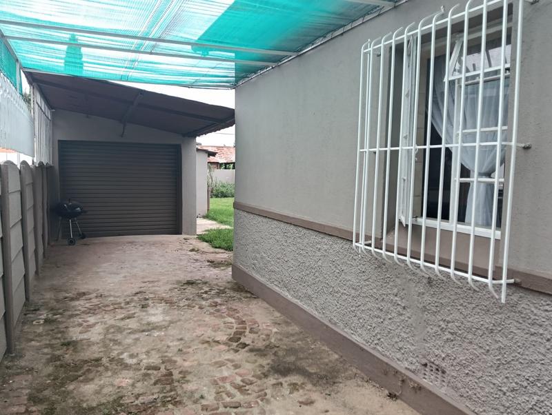 To Let 3 Bedroom Property for Rent in Strubenvale Gauteng