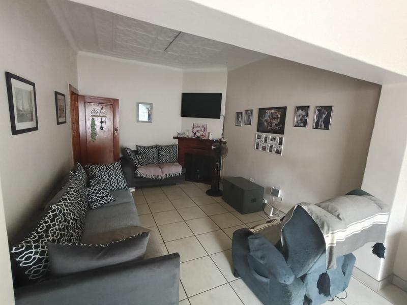 To Let 3 Bedroom Property for Rent in Strubenvale Gauteng