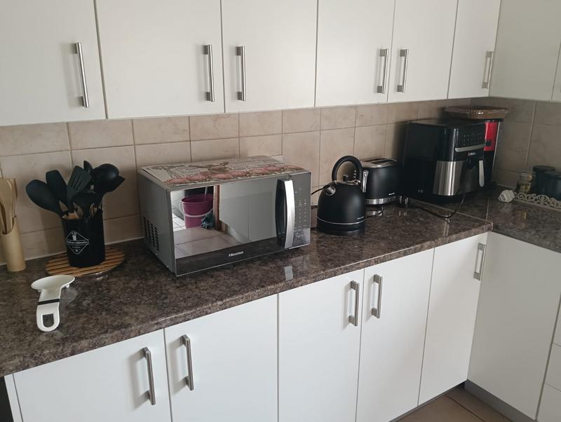 To Let 3 Bedroom Property for Rent in Strubenvale Gauteng
