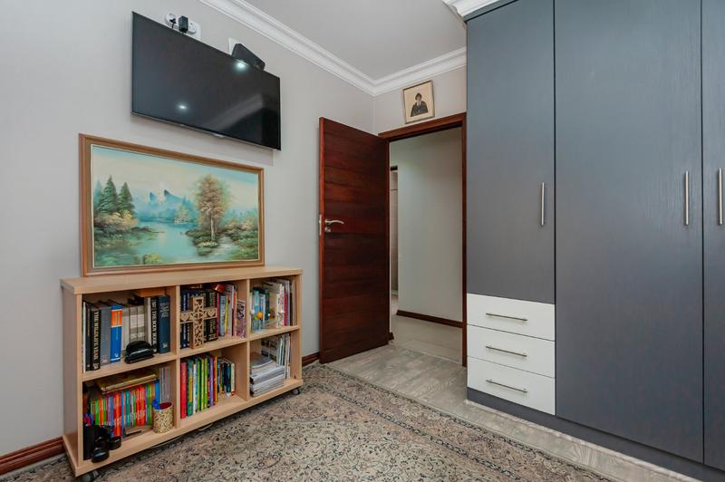 3 Bedroom Property for Sale in New Redruth Gauteng