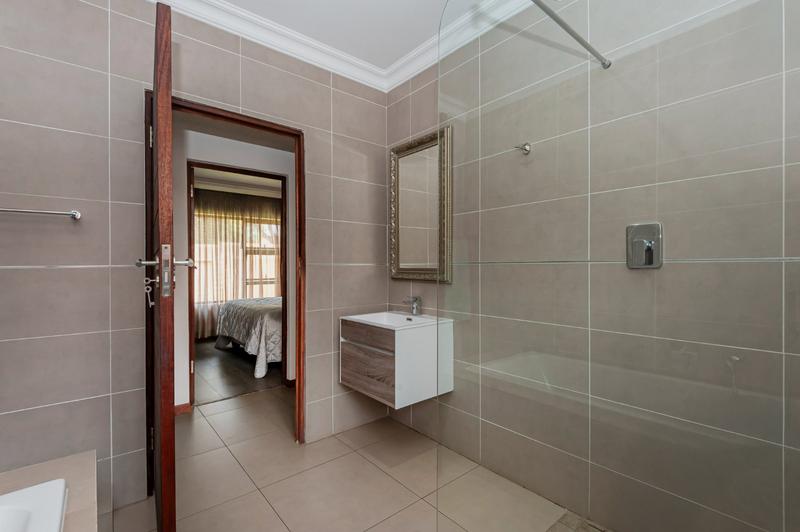 3 Bedroom Property for Sale in New Redruth Gauteng