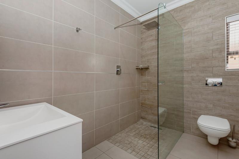 3 Bedroom Property for Sale in New Redruth Gauteng