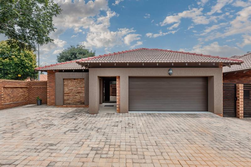 3 Bedroom Property for Sale in New Redruth Gauteng