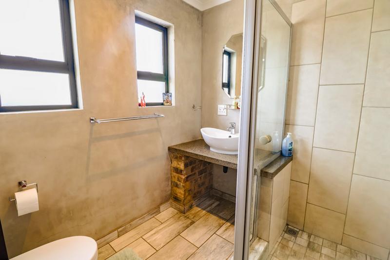 3 Bedroom Property for Sale in Copperleaf Estate Gauteng