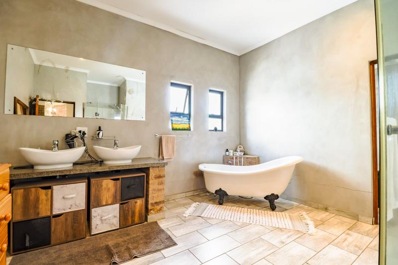 3 Bedroom Property for Sale in Copperleaf Estate Gauteng