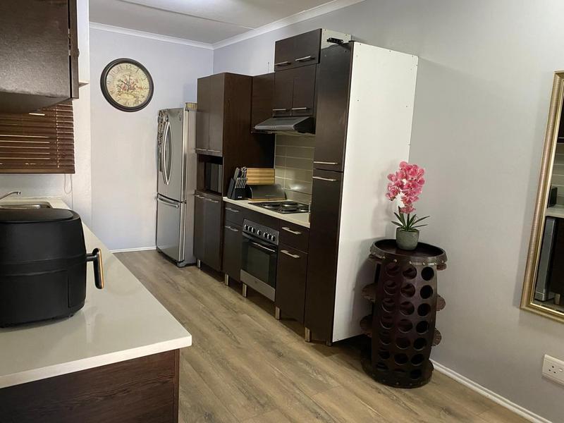 To Let 2 Bedroom Property for Rent in Noordwyk Gauteng