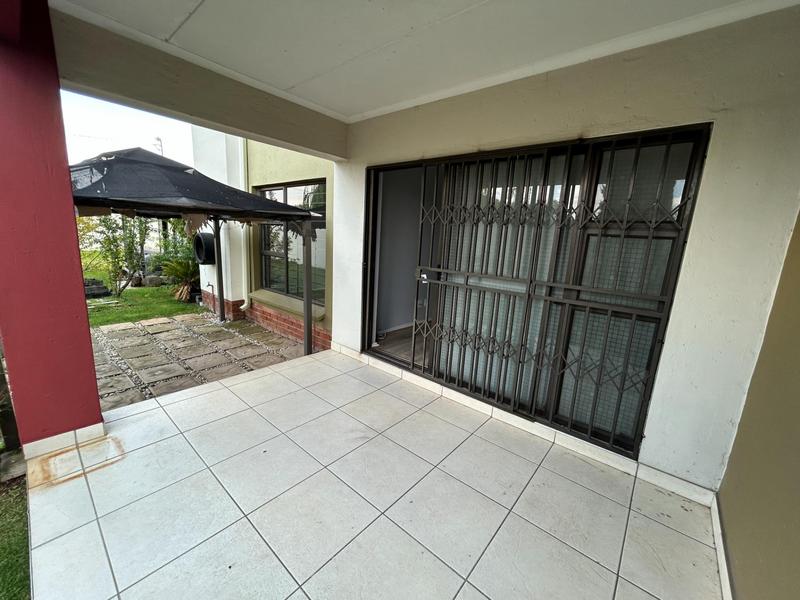 To Let 2 Bedroom Property for Rent in Noordwyk Gauteng