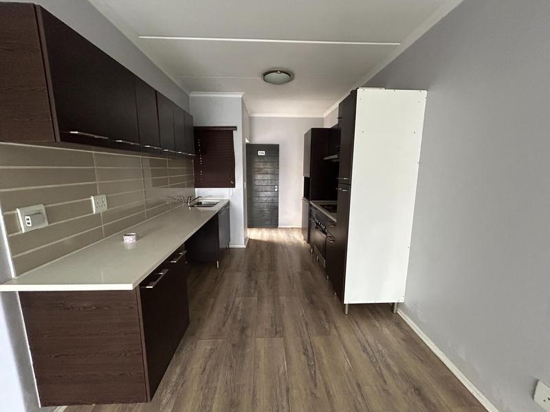 To Let 2 Bedroom Property for Rent in Noordwyk Gauteng