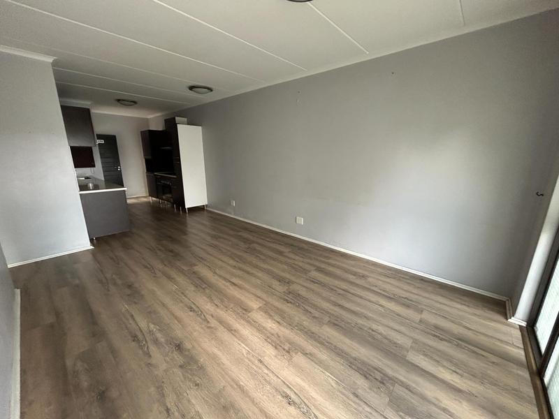 To Let 2 Bedroom Property for Rent in Noordwyk Gauteng