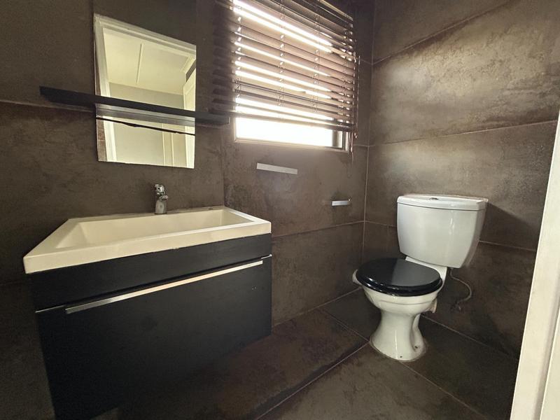 To Let 2 Bedroom Property for Rent in Noordwyk Gauteng