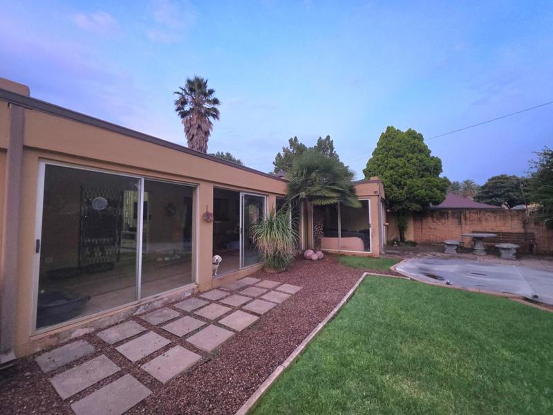 4 Bedroom Property for Sale in Golf Park Gauteng