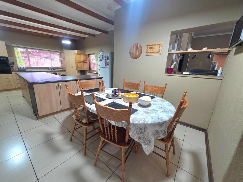 4 Bedroom Property for Sale in Golf Park Gauteng