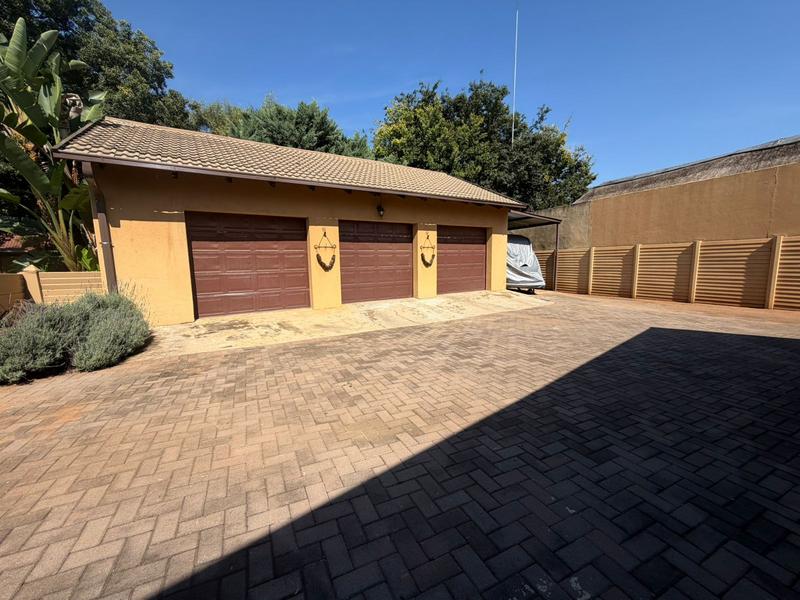 4 Bedroom Property for Sale in Golf Park Gauteng