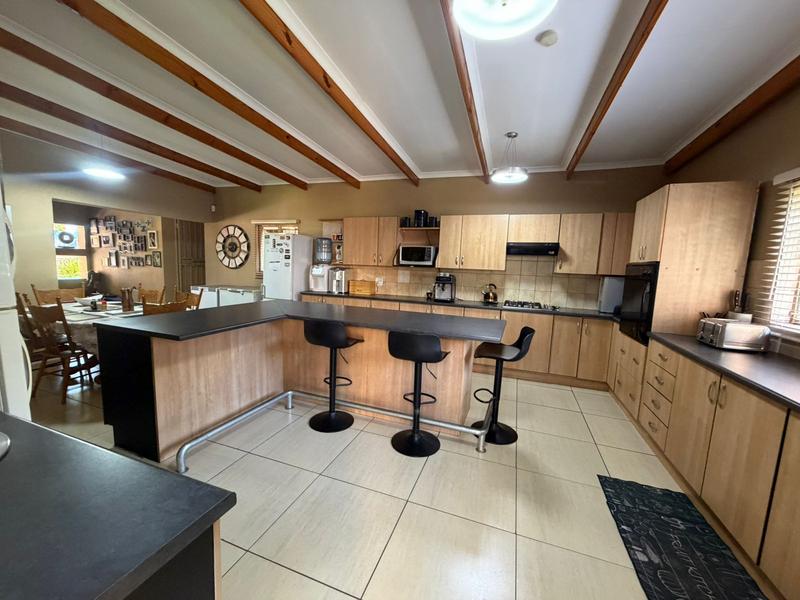 4 Bedroom Property for Sale in Golf Park Gauteng