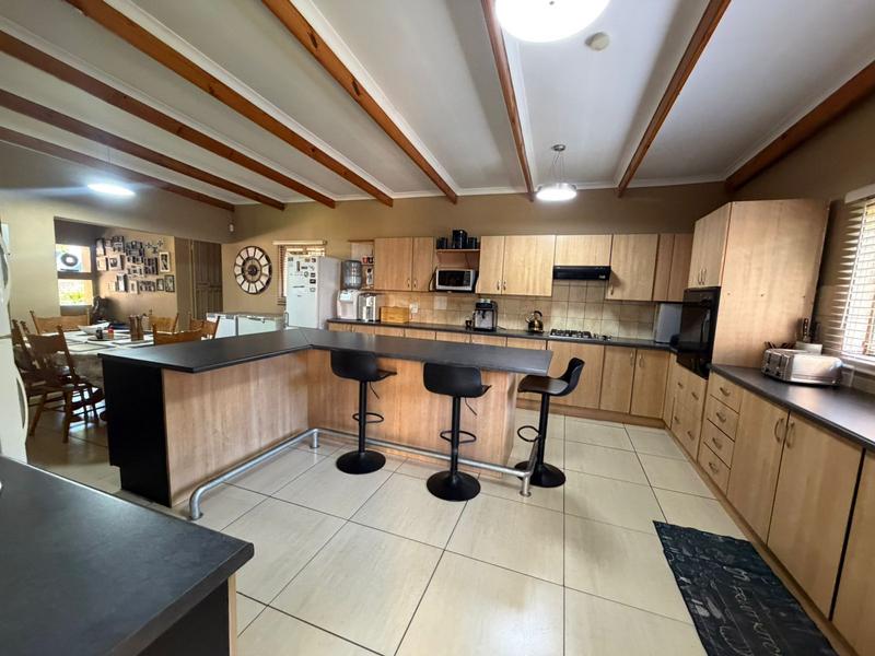 4 Bedroom Property for Sale in Golf Park Gauteng