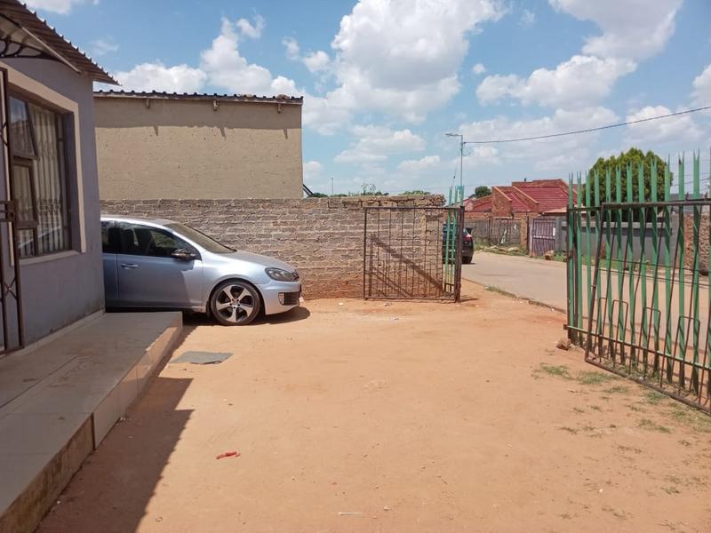 2 Bedroom Property for Sale in Dobsonville Gauteng
