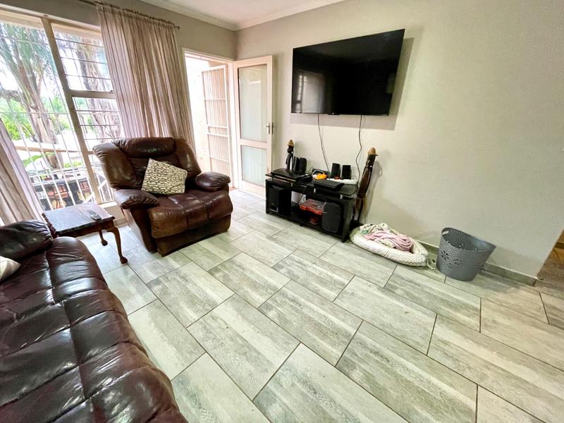 2 Bedroom Property for Sale in Rangeview Gauteng