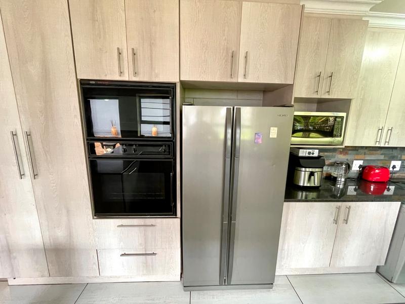 3 Bedroom Property for Sale in Rant En Dal Gauteng