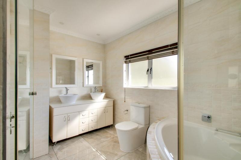 To Let 3 Bedroom Property for Rent in Fourways Gauteng