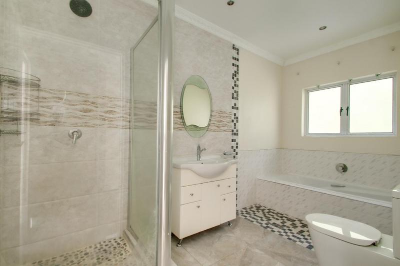 To Let 3 Bedroom Property for Rent in Fourways Gauteng