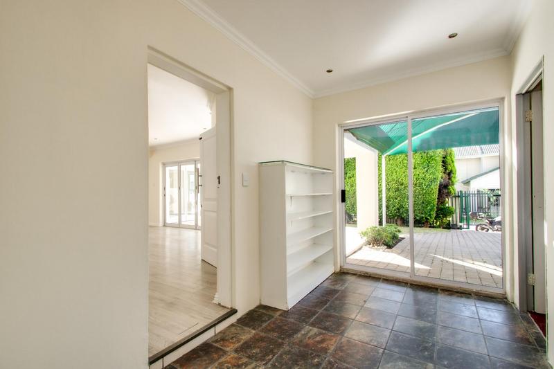 To Let 3 Bedroom Property for Rent in Fourways Gauteng