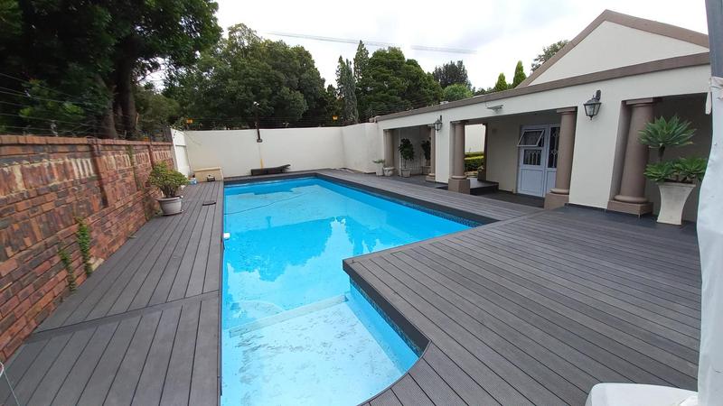 To Let 1 Bedroom Property for Rent in Ashlea Gardens Gauteng