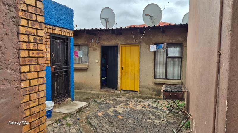 2 Bedroom Property for Sale in Tembisa Gauteng