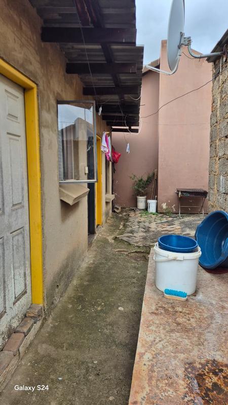 2 Bedroom Property for Sale in Tembisa Gauteng