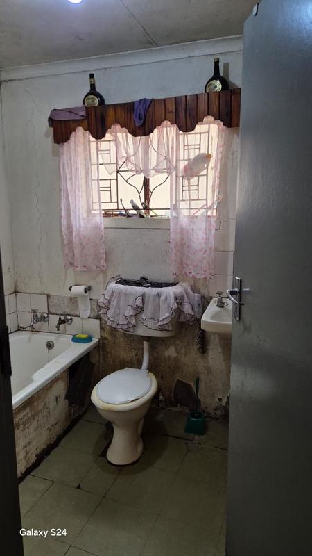 2 Bedroom Property for Sale in Tembisa Gauteng