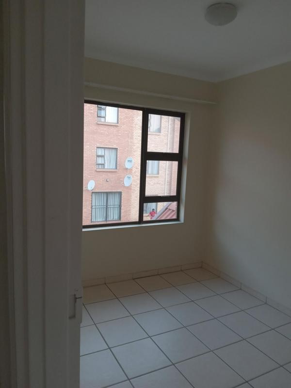 To Let 2 Bedroom Property for Rent in Kosmosdal Gauteng