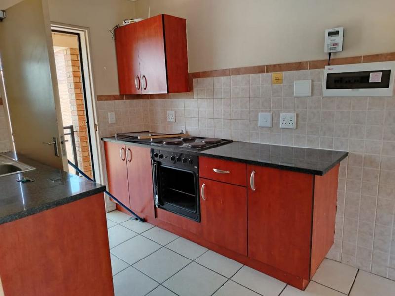 To Let 2 Bedroom Property for Rent in Kosmosdal Gauteng